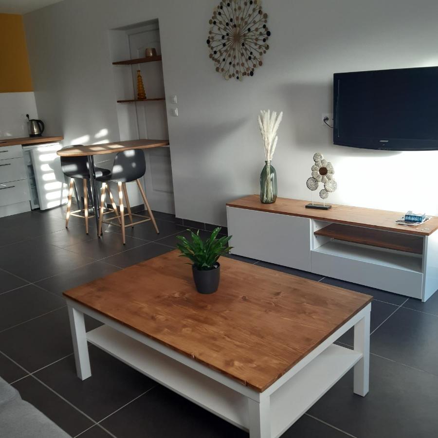 Le Studio De Flavia Alencon Ngoại thất bức ảnh